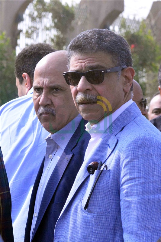 بالصور.. نجوم الفن والإعلام ومشاهير رجال الأعمال يشاركون عباس أبو الحسن تشييع جنازة والدته بالصور.. نجوم الفن والإعلام ومشاهير رجال الأعمال يشاركون عباس أبو الحسن تشييع جنازة والدته