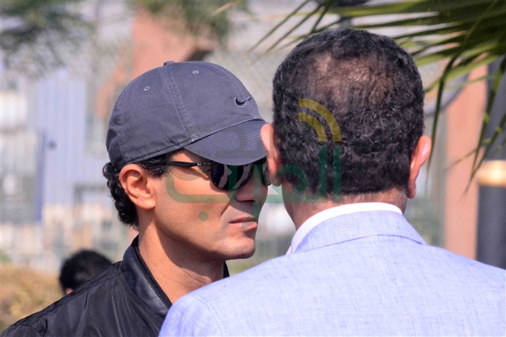 بالصور.. نجوم الفن والإعلام ومشاهير رجال الأعمال يشاركون عباس أبو الحسن تشييع جنازة والدته بالصور.. نجوم الفن والإعلام ومشاهير رجال الأعمال يشاركون عباس أبو الحسن تشييع جنازة والدته
