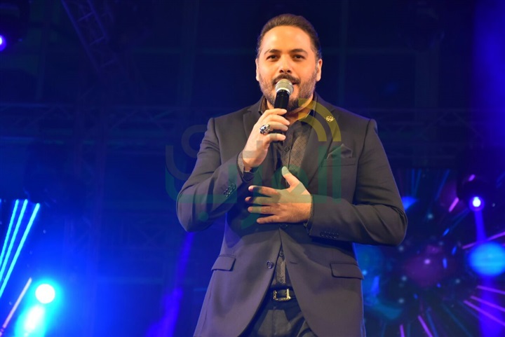 بالصور.. رامي عياش بحفل كامل العدد وشعار "لم يغب أحد" بالصور.. رامي عياش بحفل كامل العدد وشعار "لم يغب أحد"
