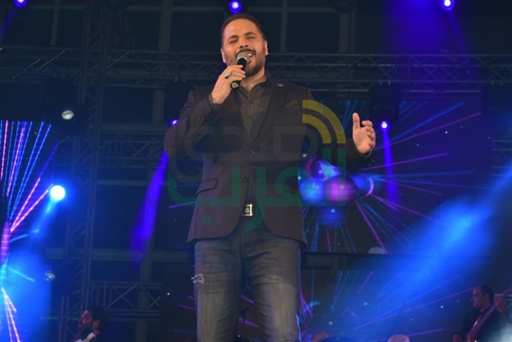 بالصور.. رامي عياش بحفل كامل العدد وشعار "لم يغب أحد" بالصور.. رامي عياش بحفل كامل العدد وشعار "لم يغب أحد"