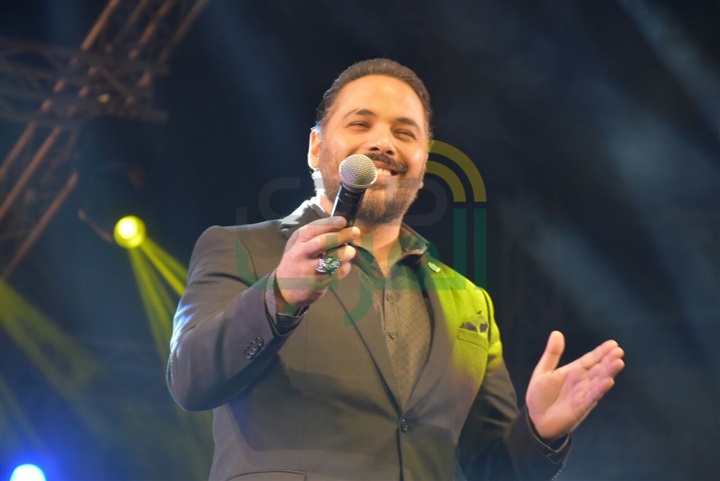 بالصور.. رامي عياش بحفل كامل العدد وشعار "لم يغب أحد" بالصور.. رامي عياش بحفل كامل العدد وشعار "لم يغب أحد"