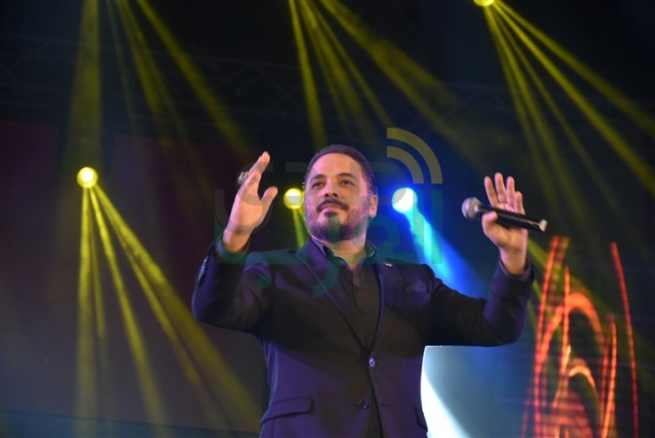 بالصور.. رامي عياش بحفل كامل العدد وشعار "لم يغب أحد" بالصور.. رامي عياش بحفل كامل العدد وشعار "لم يغب أحد"