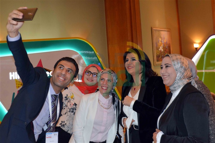  بالصور.. تكريم منى الشاذلي وعمداء المعهد القومي السابقين في اليوبيل الذهبي بالصور.. تكريم منى الشاذلي وعمداء المعهد القومي السابقين في اليوبيل الذهبي