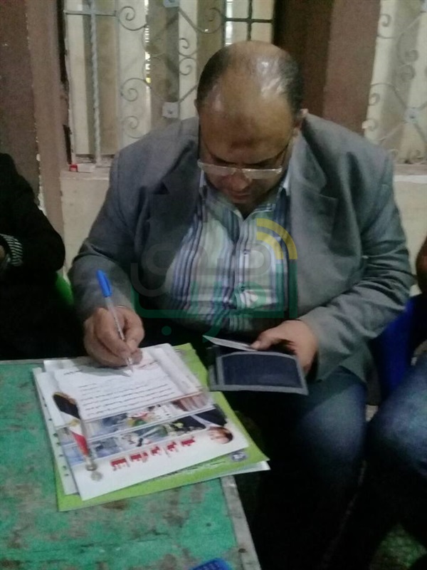 "كلنا معك من أجل مصر" تجمع 30 ألف استمارة لمطالبة الرئيس السيسي بالترشح لفترة ثانية