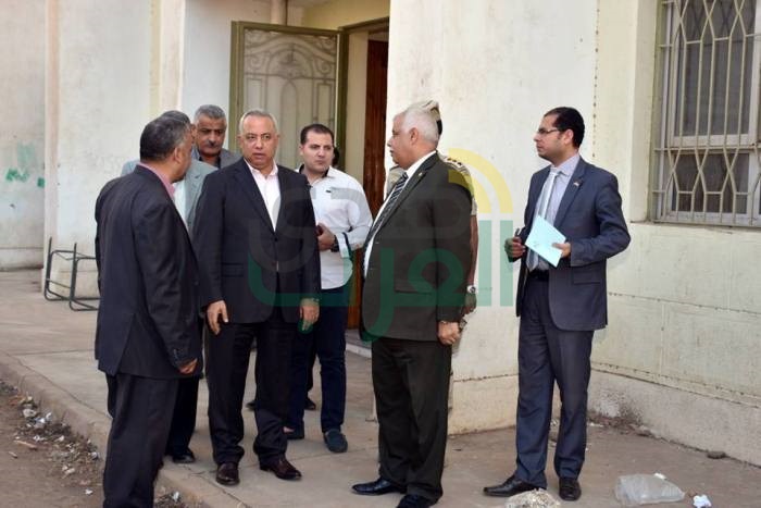 محافظ الشرقية فى جولة تفقدية لمدارس الزقازيق الثانوية العسكرية والرياضية والفندقية