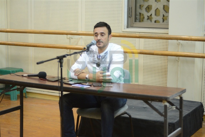 بالصور.. بدأ المؤتمر الصحفي الخاص بصابر الرباعي بدار الأوبرا المصرية