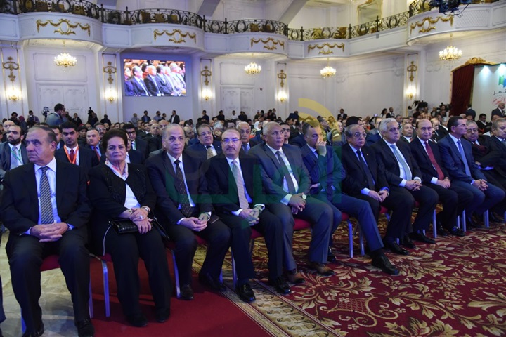 محافظ القليوبية يشارك في أعمال مؤتمر أخبار اليوم الاقتصادي الرابع