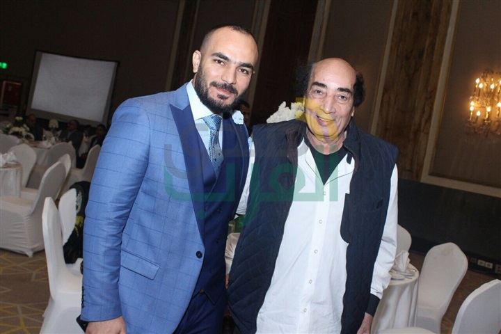 بالصور.. زفاف الفنان مصطفى ابو سريع وسط نجوم الفن والغناء بالصور.. زفاف الفنان مصطفى ابو سريع وسط نجوم الفن والغناء