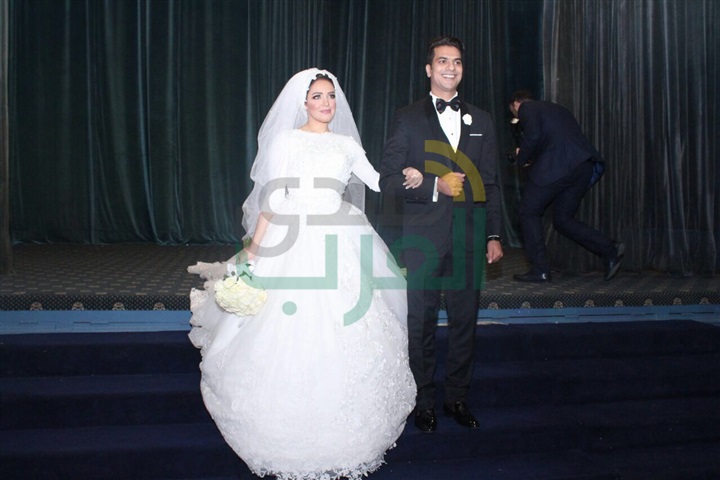 بالصور.. زفاف الفنان مصطفى ابو سريع وسط نجوم الفن والغناء بالصور.. زفاف الفنان مصطفى ابو سريع وسط نجوم الفن والغناء