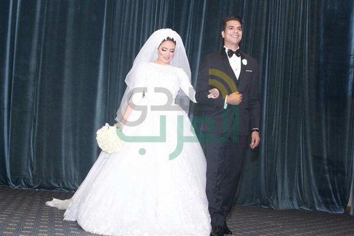 بالصور.. زفاف الفنان مصطفى ابو سريع وسط نجوم الفن والغناء بالصور.. زفاف الفنان مصطفى ابو سريع وسط نجوم الفن والغناء