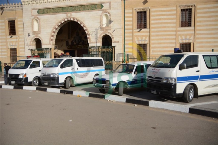 بالصور.. غياب النجوم عن عزاء والد نسرين أمين