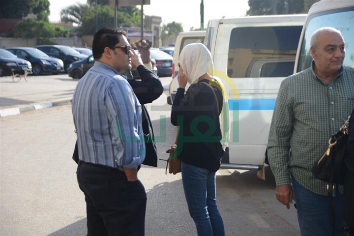 بالصور.. غياب النجوم عن عزاء والد نسرين أمين
