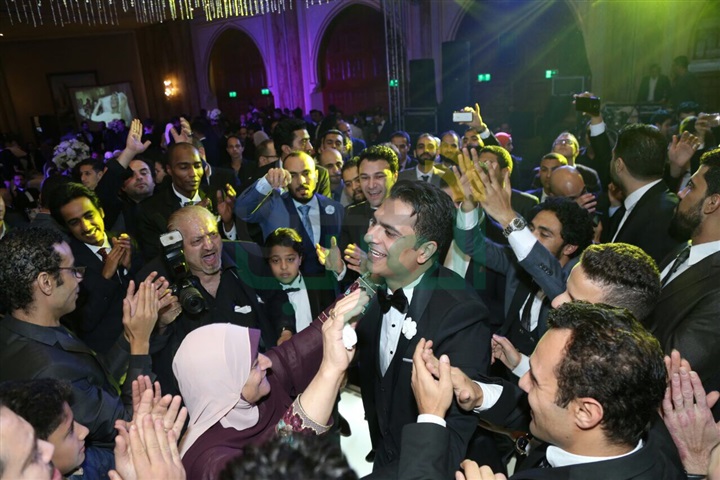 بالصور.. زفاف الفنان مصطفى ابو سريع وسط نجوم الفن والغناء بالصور.. زفاف الفنان مصطفى ابو سريع وسط نجوم الفن والغناء
