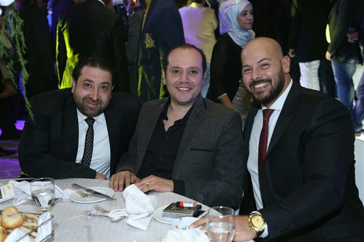مصطفي حجاج يشعل حفل زفاف مصطفى أبو سريع