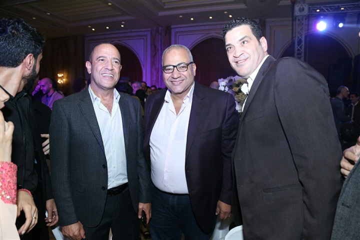 مصطفي حجاج يشعل حفل زفاف مصطفى أبو سريع