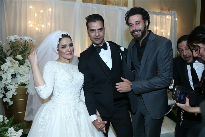 مصطفي حجاج يشعل حفل زفاف مصطفى أبو سريع