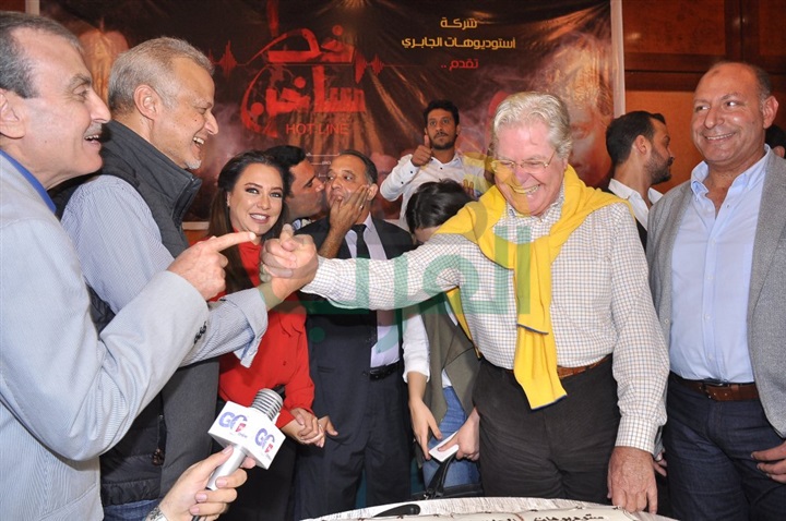 بالصور.. حسين فهمي وسولاف فواخرجي للمشاركة في مؤتمر مسلسل "خط ساخن" بالصور.. حسين فهمي وسولاف فواخرجي للمشاركة في مؤتمر مسلسل "خط ساخن"