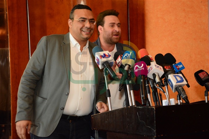 بالصور.. حسين فهمي وسولاف فواخرجي للمشاركة في مؤتمر مسلسل "خط ساخن" بالصور.. حسين فهمي وسولاف فواخرجي للمشاركة في مؤتمر مسلسل "خط ساخن"