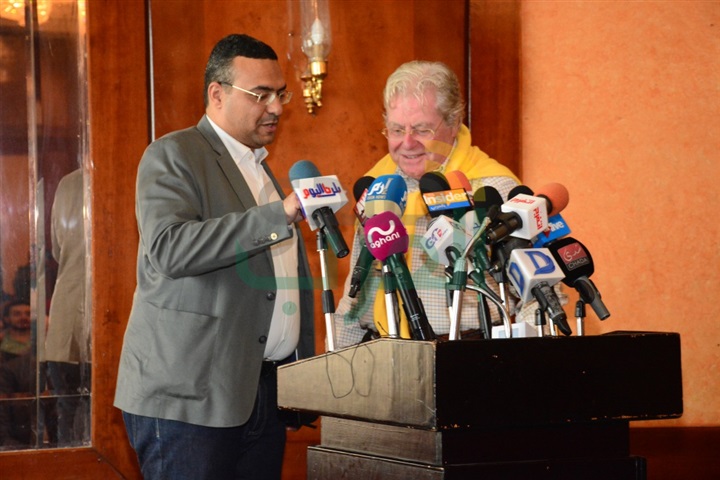 بالصور.. حسين فهمي وسولاف فواخرجي للمشاركة في مؤتمر مسلسل "خط ساخن" بالصور.. حسين فهمي وسولاف فواخرجي للمشاركة في مؤتمر مسلسل "خط ساخن"
