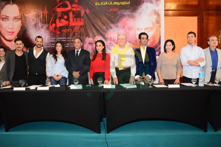 بالصور.. حسين فهمي وسولاف فواخرجي للمشاركة في مؤتمر مسلسل "خط ساخن" بالصور.. حسين فهمي وسولاف فواخرجي للمشاركة في مؤتمر مسلسل "خط ساخن"
