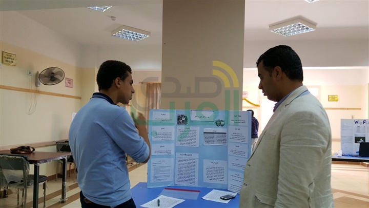 أمين شباب المصريين الأحرار بأسيوط يستمع لأفكار الطلاب بمدرسة المتفوقين أمين شباب المصريين الأحرار بأسيوط يستمع لأفكار الطلاب بمدرسة المتفوقين
