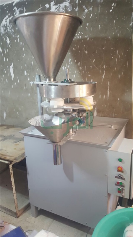 غلق مخزن والتحفظ على 6 أطنان سكر مجهول المصدر