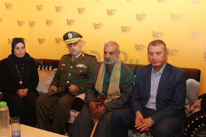 بالصور....محافظ كفر الشيخ يقرر إطلاق اسم شهيد علي مدرسة إبتدائية بالحامول بالصور....محافظ كفر الشيخ يقرر إطلاق اسم شهيد علي مدرسة إبتدائية بالحامول