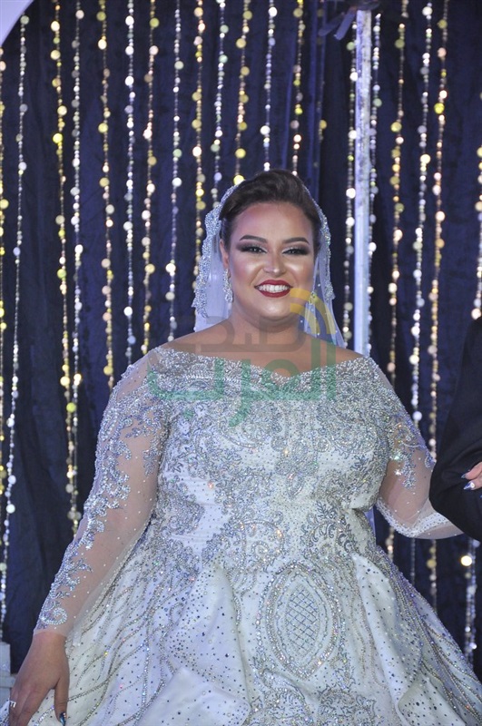 شاهد.. الصور الاولى من زفاف نجمه مسرح مصر ويزو شاهد.. الصور الاولى من زفاف نجمه مسرح مصر ويزو