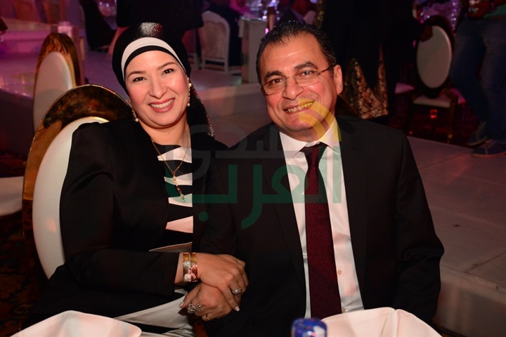 شاهد.. الصور الاولى من زفاف نجمه مسرح مصر ويزو شاهد.. الصور الاولى من زفاف نجمه مسرح مصر ويزو