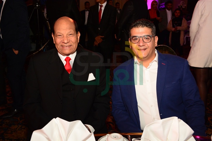 شاهد.. الصور الاولى من زفاف نجمه مسرح مصر ويزو شاهد.. الصور الاولى من زفاف نجمه مسرح مصر ويزو