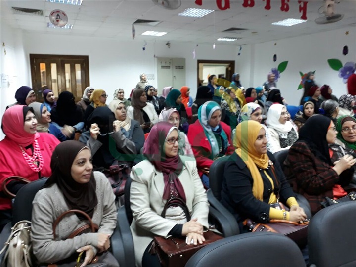 حجازى يشهد احتفالية مسابقة الرسم الفنى خلال متابعته العملية التعليمية بالقاهرة الجديدة