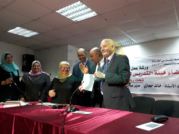 حجازى يشهد احتفالية مسابقة الرسم الفنى خلال متابعته العملية التعليمية بالقاهرة الجديدة