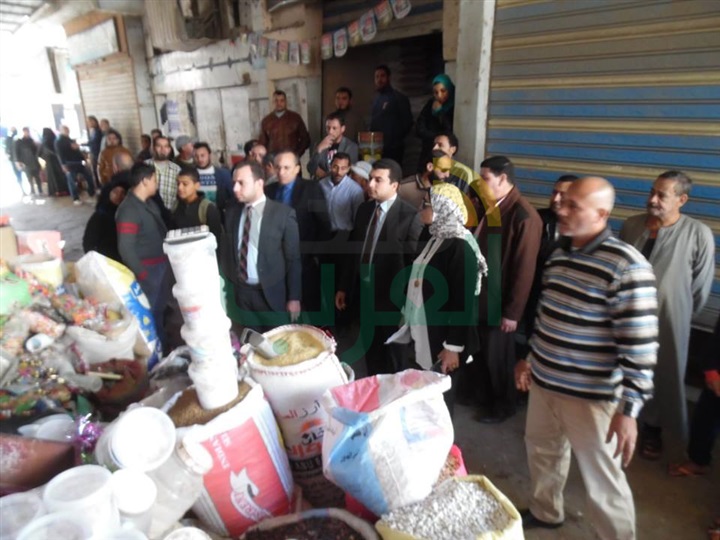 بالصور.. إعدام كمية من اللحوم الفاسدة بعد ضبطها في الحامول كفر الشيخ