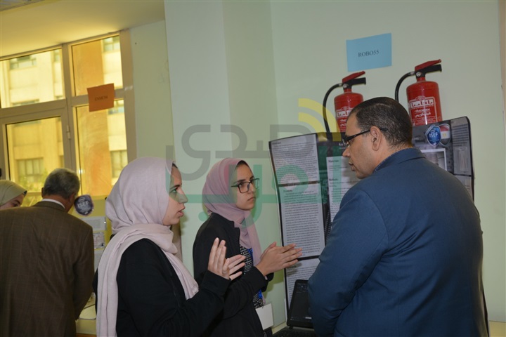 مدرسة المتفوقات بالمعادى تشارك فى مسابقة معرض انتل "ايسف" للعلوم والتكنولوجيا