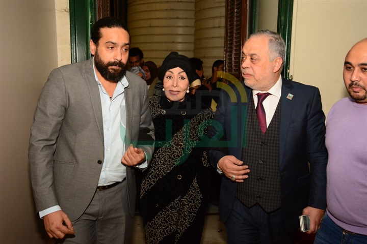 وصول الفنانه سهير البابلى لحضور حفل تكريمها من مهرجان نقابه المهن التمثيليه وصول الفنانه سهير البابلى لحضور حفل تكريمها من مهرجان نقابه المهن التمثيليه