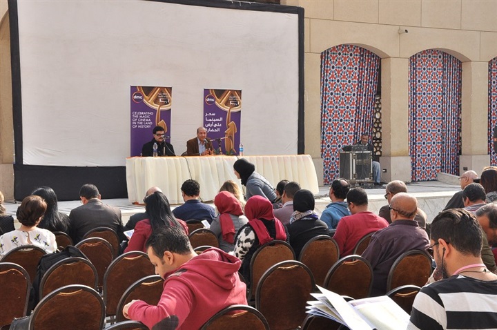 ندوة الفنان القدير سمير غانم على هامش مهرجان القاهرة السينمائي ندوة الفنان القدير سمير غانم على هامش مهرجان القاهرة السينمائي