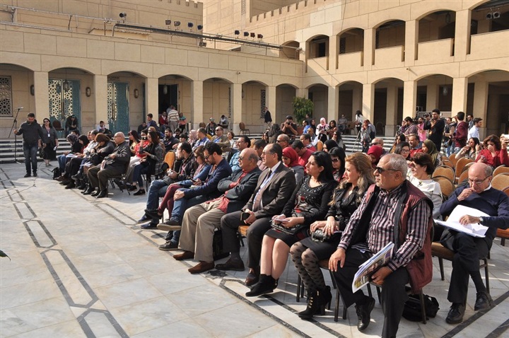 ندوة الفنان القدير سمير غانم على هامش مهرجان القاهرة السينمائي ندوة الفنان القدير سمير غانم على هامش مهرجان القاهرة السينمائي