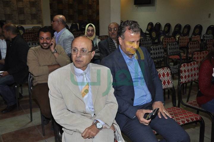 بدأ ندوة نقابة الممثلين لإدانة الحادث الإرهابى بالعريش بدأ ندوة نقابة الممثلين لإدانة الحادث الإرهابى بالعريش