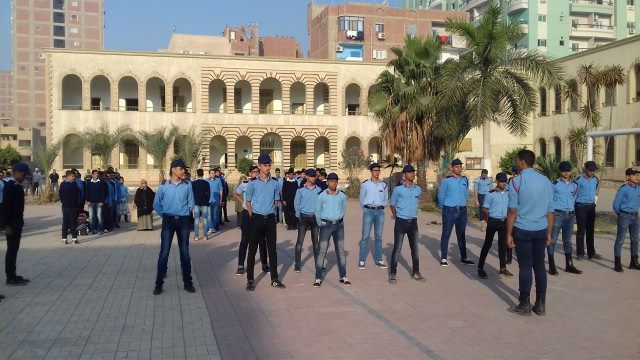 بالصور.. وكيل تعليم الشرقية يشهد التفتيش العسكري لمدرسة الزقازيق الثانوية العسكرية بنين