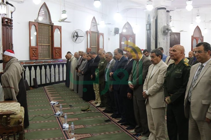 بالصور..محافظ كفر الشيخ ومدير الأمن يشهدان احتفال الأوقاف بالمولد النبوى الشريف