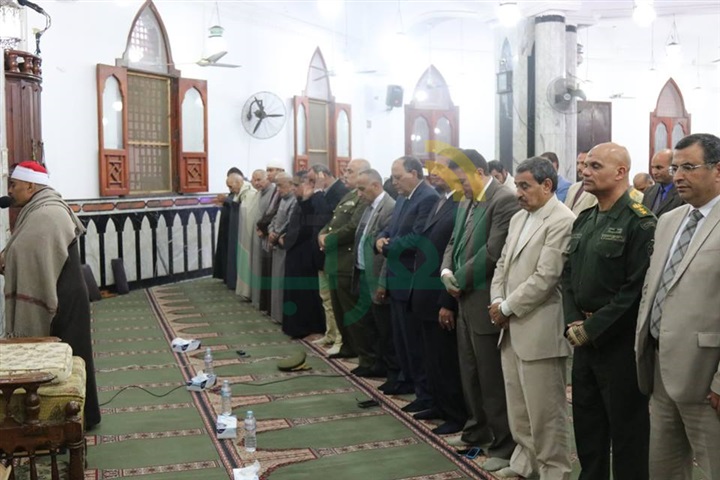 بالصور..محافظ كفر الشيخ ومدير الأمن يشهدان احتفال الأوقاف بالمولد النبوى الشريف