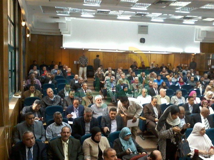 محافظ القليوبية يحيل المسئولين عن التعديات الزراعية للنيابة العامة