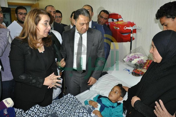 وزيرا الصحة والسكان والتضامن الإجتماعى يزورا مصابى حادث بئر العبد الإرهابى