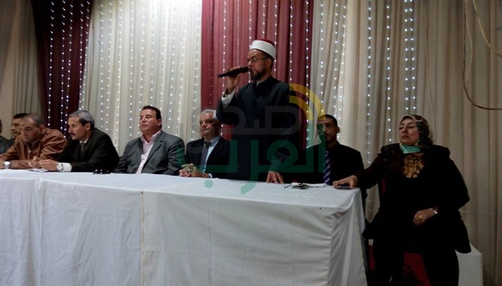 بالصور.."علشان تبنيها" تجمع 100 ألف توقيع بكفر الشيخ