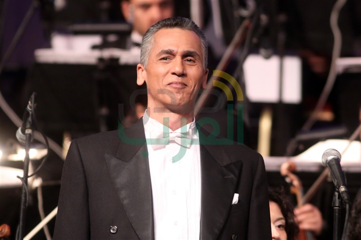 سوزان تعلن سرها مع شبح الاوبرا وجيمس بوند فى معهد الموسيقى سوزان تعلن سرها مع شبح الاوبرا وجيمس بوند فى معهد الموسيقى