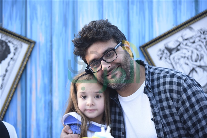 بالصور.. وليد منصور يحتفل بعيد ميلاد خديجة بحضور كثيف للنجوم على رأسهم تامر حسني بالصور.. وليد منصور يحتفل بعيد ميلاد خديجة بحضور كثيف للنجوم على رأسهم تامر حسني