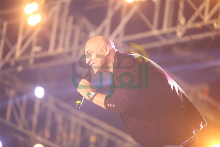 بالصور.. الجنايني والمزداوي يشعلان حفل القرن بالاستاد بالصور.. الجنايني والمزداوي يشعلان حفل القرن بالاستاد