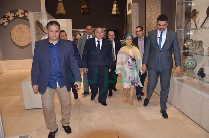 السيد الشريف يفتتح معرض أهل البيت في مصر بمتحف الفن الإسلامي السيد الشريف يفتتح معرض أهل البيت في مصر بمتحف الفن الإسلامي
