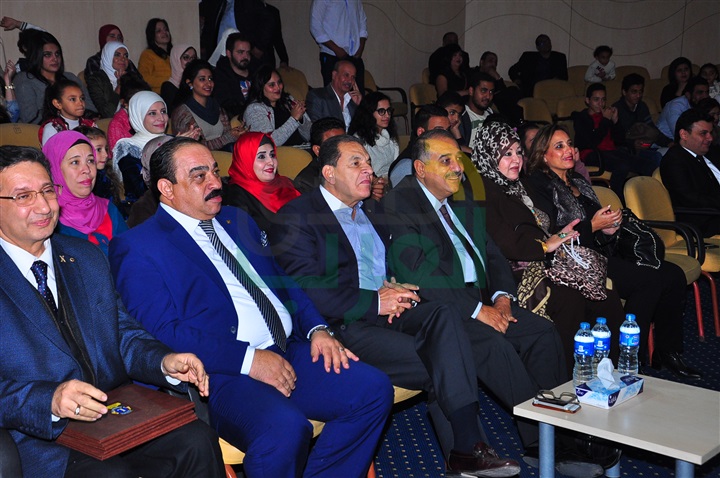 تكريم عفاف شعيب فى احتفالية الأيتام والمعاقين برعاية زين السادات تكريم عفاف شعيب فى احتفالية الأيتام والمعاقين برعاية زين السادات