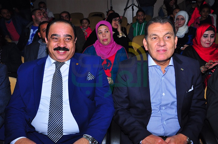 تكريم عفاف شعيب فى احتفالية الأيتام والمعاقين برعاية زين السادات تكريم عفاف شعيب فى احتفالية الأيتام والمعاقين برعاية زين السادات